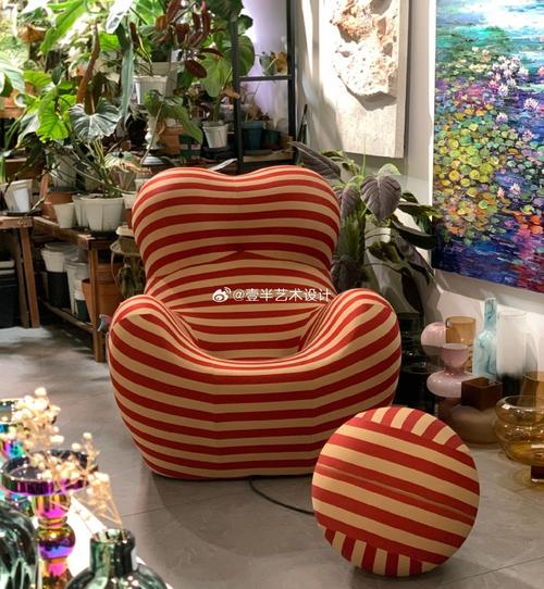 壹半艺术,2024家居新趋势,客厅摆放,卧室装扮,装饰画选择,主题风格由